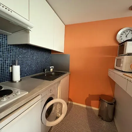 **appartement T2 Vue En Centre Avec Balcon, Parking Et Wifi A Arcachon** - Fr-1-374-51 Appartement